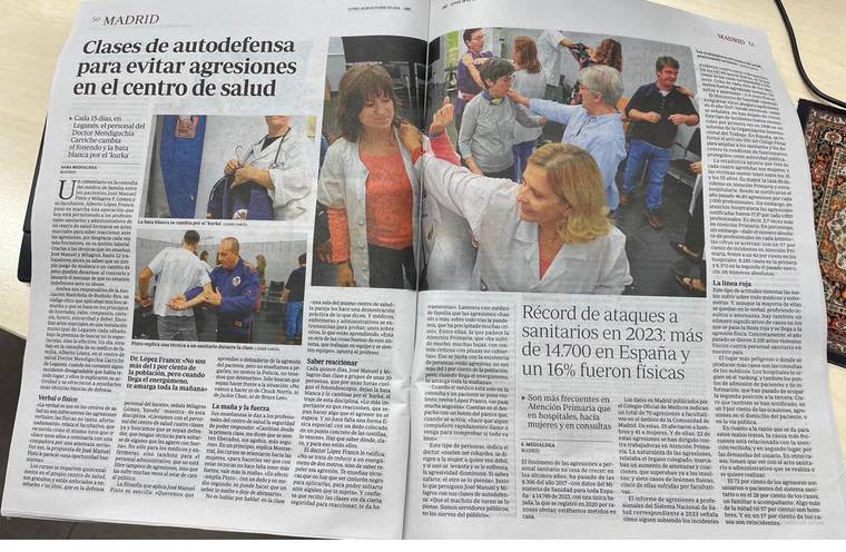 Doble página del diario ABC del 28 de octubre de 2024 con el reportaje sobre las clases de autodefensa en el centro de salud de Leganés